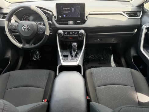 Used 2024 Toyota RAV4 XLE w/ Convenience Package FWD image 17