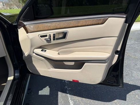 Used 2014 Mercedes-Benz E 350 Sedan image 9