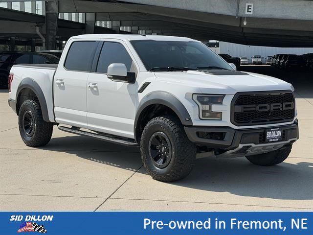 Used 2018 Ford F150 Raptor w/ Equipment Group 802A Luxury AWD/4WD image 2