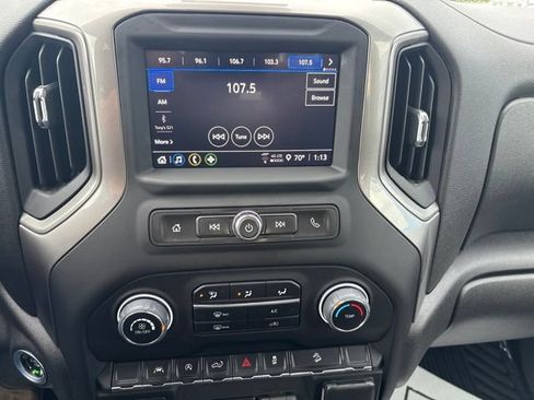 Used 2023 Chevrolet Silverado 1500 Custom Trail Boss AWD/4WD image 15