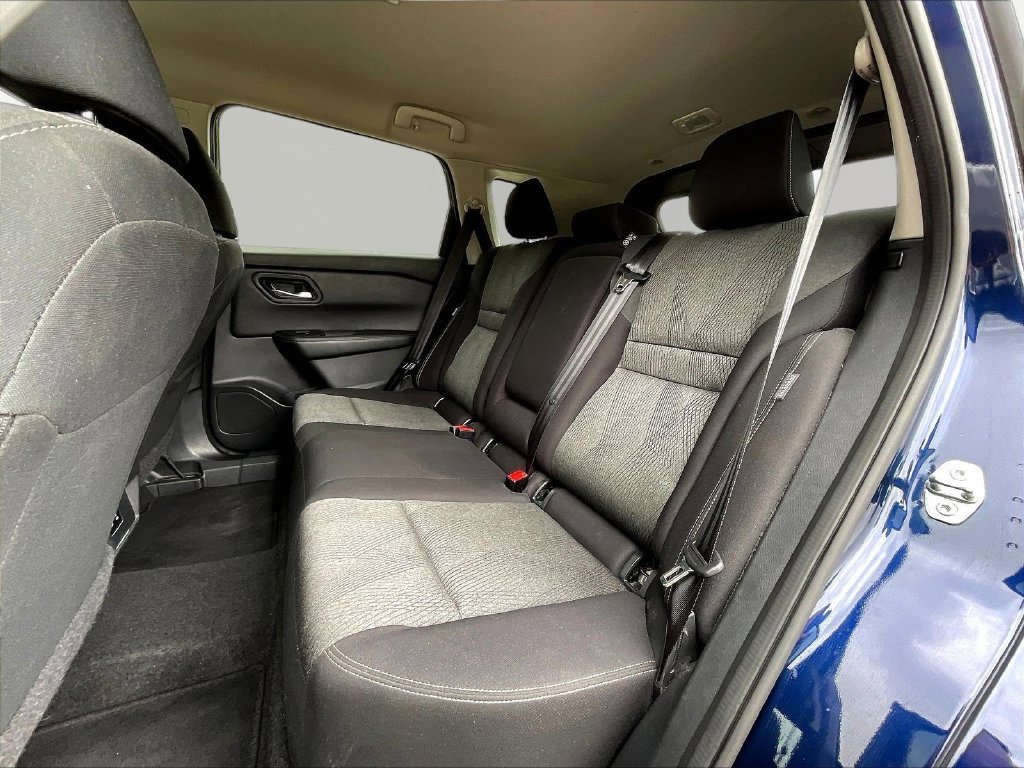Used 2024 Nissan Rogue SV AWD/4WD image 25