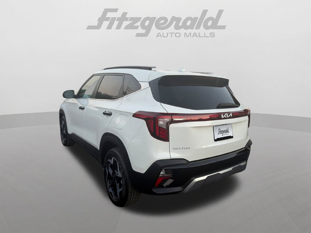 Used 2024 Kia Seltos EX AWD/4WD image 17