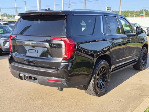 Used 2023 GMC Yukon Denali Ultimate w/ LPO, Floor Liner Package AWD/4WD image 6