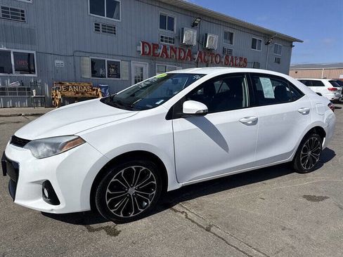 Used 2014 Toyota Corolla S image 2