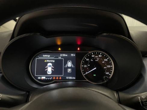 Used 2025 Nissan Versa SV w/ Trunk Package FWD image 22