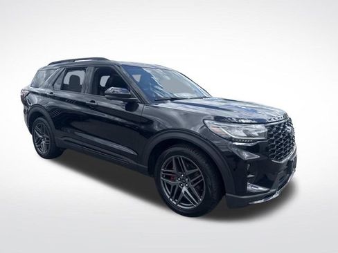 Certified 2025 Ford Explorer ST AWD/4WD image 10