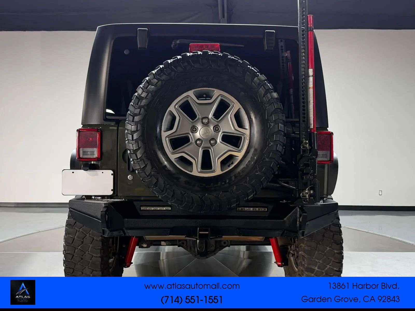 Used 2015 Jeep Wrangler Unlimited Rubicon AWD/4WD image 5