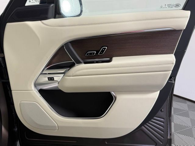 New 2026 Land Rover Range Rover SE AWD/4WD image 22