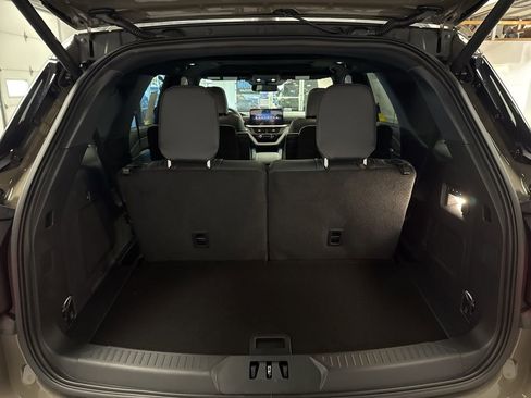 New 2026 Ford Explorer Tremor w/ Tremor Ultimate Package AWD/4WD image 31