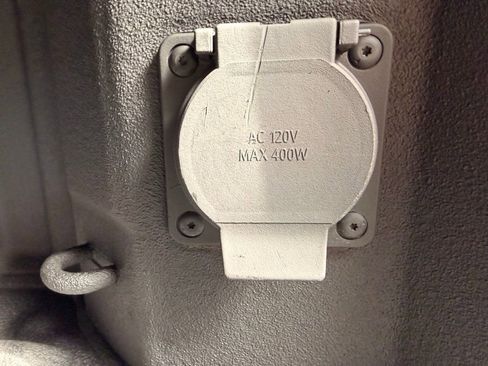 Used 2021 GMC Sierra 1500 AT4 w/ AT4 Premium Package AWD/4WD image 9