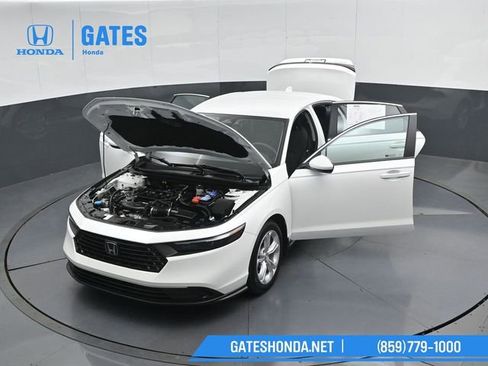Used 2025 Honda Accord LX image 50