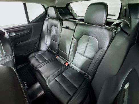 Used 2023 Volvo XC40 B5 Plus w/ Protection Package Premier AWD/4WD image 21