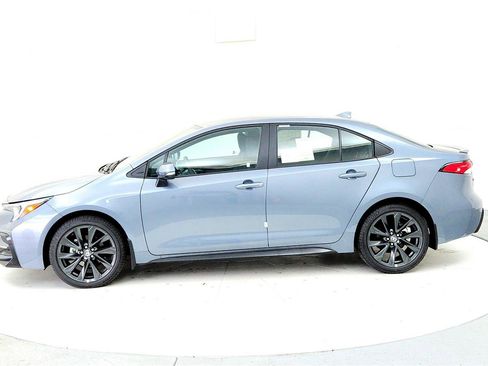 New 2026 Toyota Corolla SE image 3