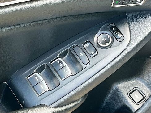 Used 2021 Honda Accord Touring image 18