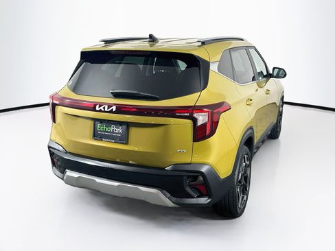 Used 2024 Kia Seltos SX w/ SX Sunroof Package AWD/4WD image 9