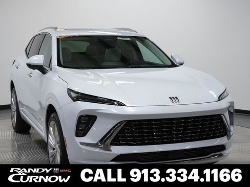 New 2026 Buick Envision Avenir image 1