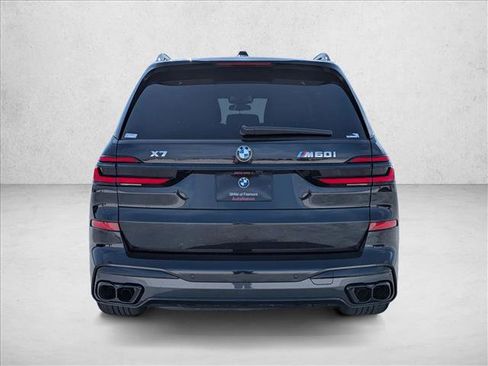 Used 2025 BMW X7 M60i AWD/4WD image 7