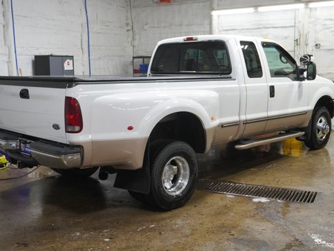 Used 1999 Ford F350 XL image 4
