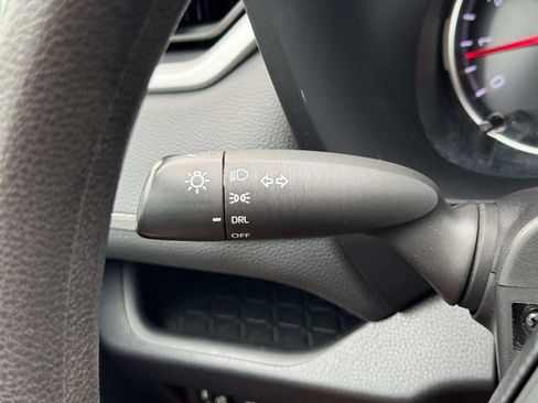 Used 2020 Toyota RAV4 LE w/ All Weather Liner Package AWD/4WD image 28