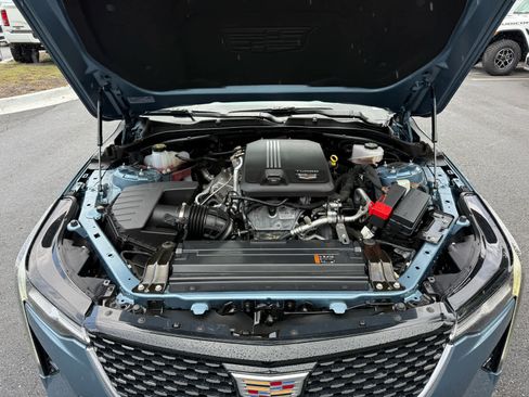 Used 2023 Cadillac CT4 Luxury RWD image 28