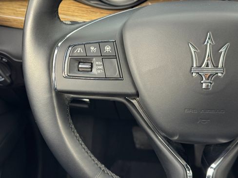 Used 2022 Maserati Quattroporte GT image 22