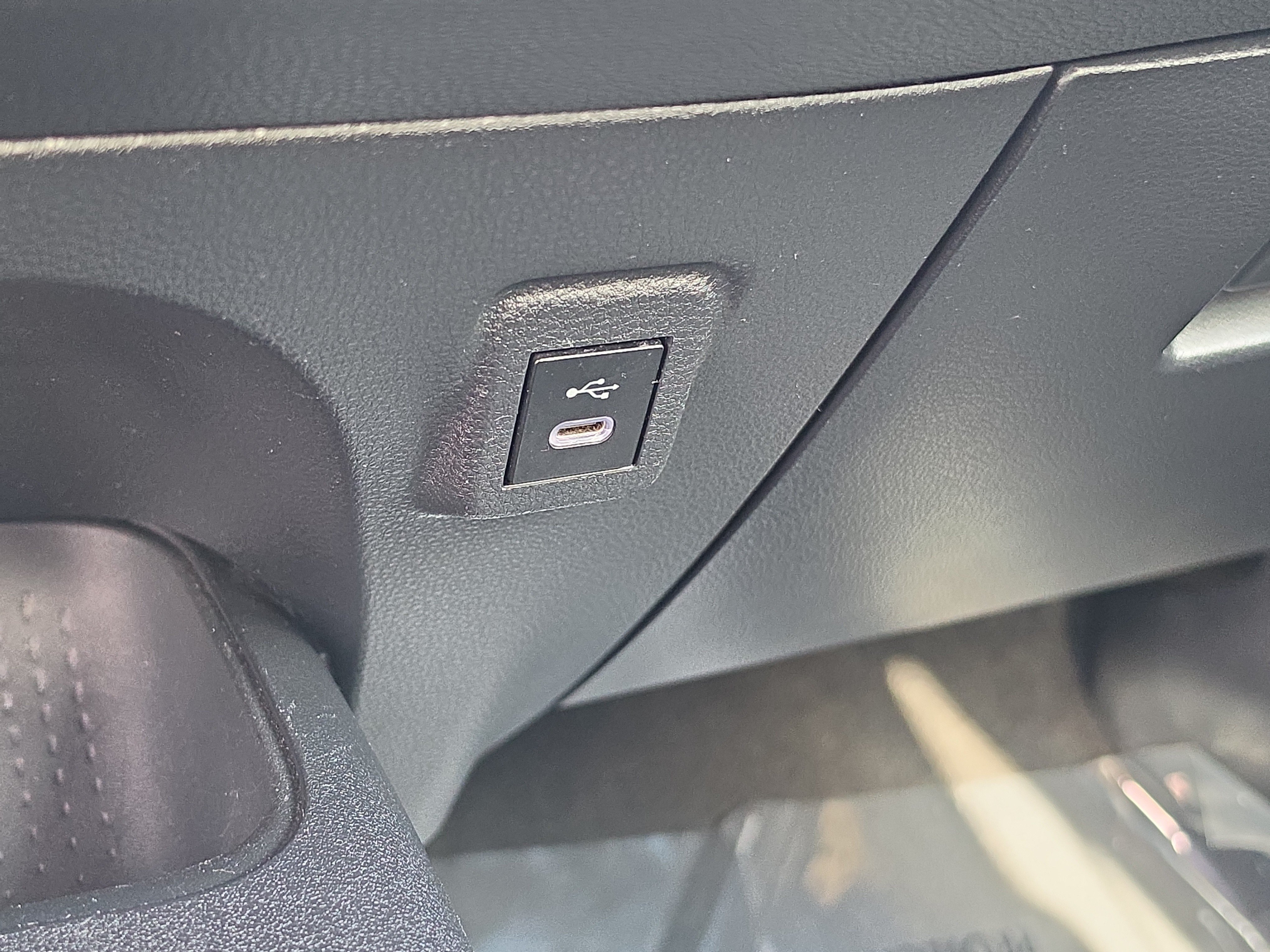Used 2024 Toyota Corolla LE FWD image 27
