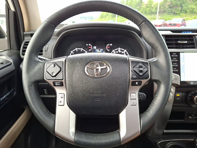 Used 2021 Toyota 4Runner SR5 Premium w/ Moonroof Package AWD/4WD image 15