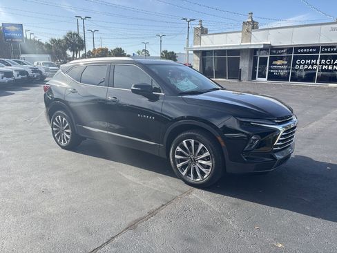 New 2025 Chevrolet Blazer Premier w/ Driver Confidence II Package image 2