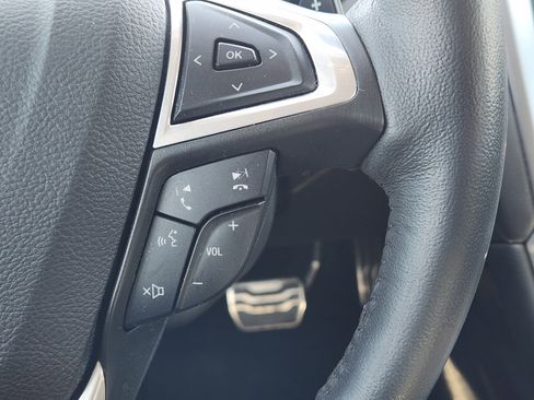 Used 2013 Ford Fusion Titanium w/ Titanium Driver Assist Pkg image 29