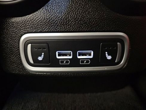 Used 2024 Alfa Romeo Giulia Veloce image 31