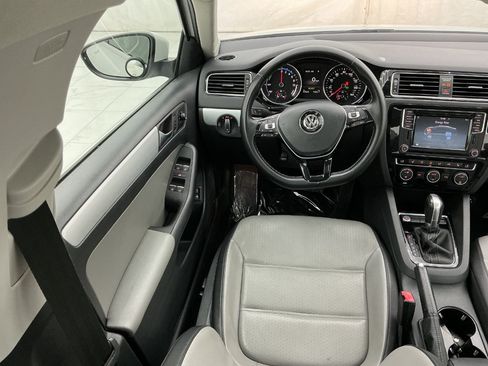 Used 2016 Volkswagen Jetta SEL Premium FWD image 31