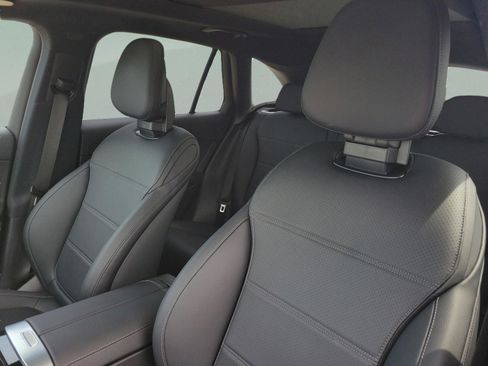 Certified 2026 Mercedes-Benz GLC 300 4MATIC image 18