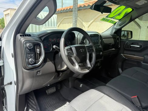 Used 2020 Chevrolet Silverado 1500 RST AWD/4WD image 18