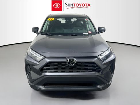 Used 2024 Toyota RAV4 LE AWD/4WD image 10