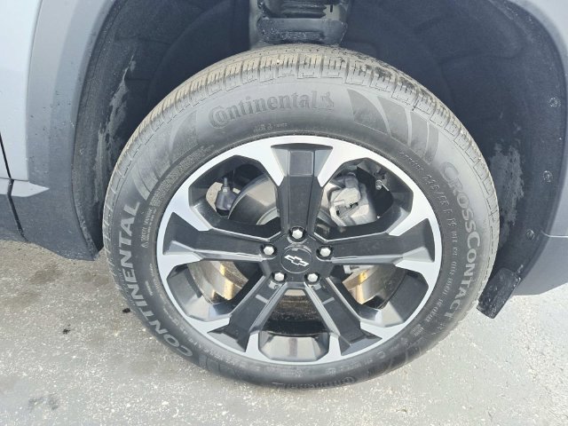 Used 2026 Chevrolet Equinox LT FWD image 13