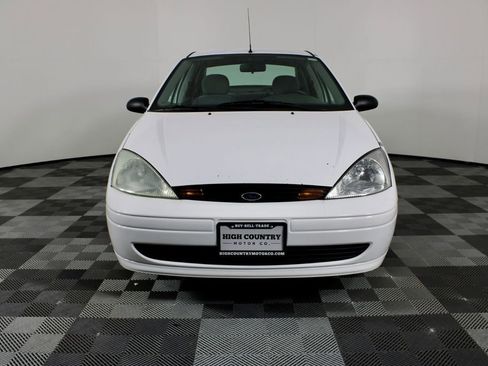 Used 2002 Ford Focus LX image 2