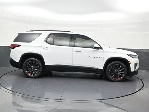 Used 2024 Chevrolet Traverse RS FWD image 7