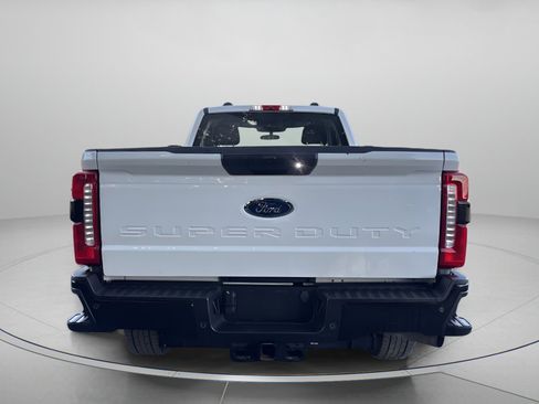 Used 2024 Ford F350 XL w/ 360-Degree Camera Package image 4