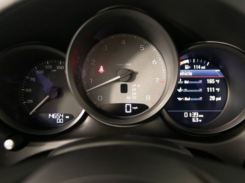 Certified 2024 Porsche Macan S image 23