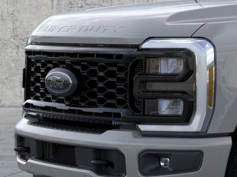 New 2026 Ford F250 Lariat w/ Black Appearance Package AWD/4WD image 40