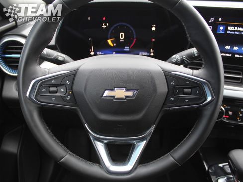 Certified 2024 Chevrolet Trax LT w/ Driver Confidence Package image 13