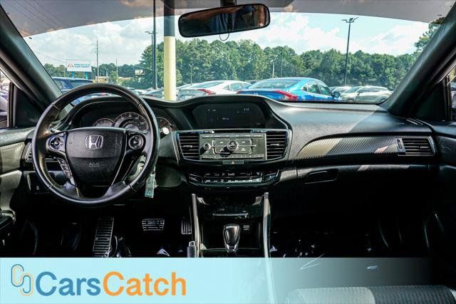 Used 2017 Honda Accord Sport image 34