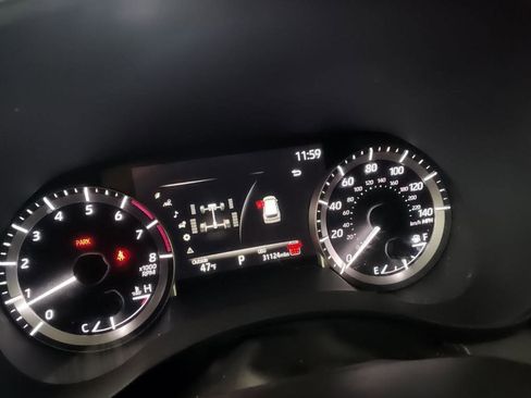 Certified 2024 Toyota Highlander LE image 10