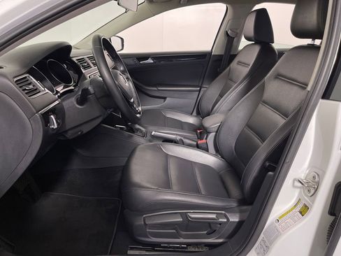 Used 2016 Volkswagen Jetta SEL FWD image 12
