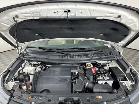 Used 2017 Ford Explorer XLT w/ Equipment Group 202A image 36