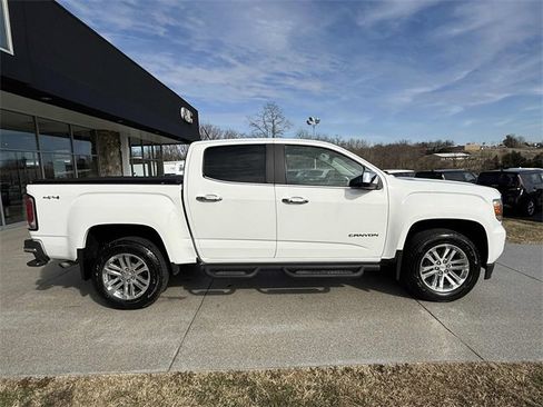 Used 2016 GMC Canyon SLT image 18
