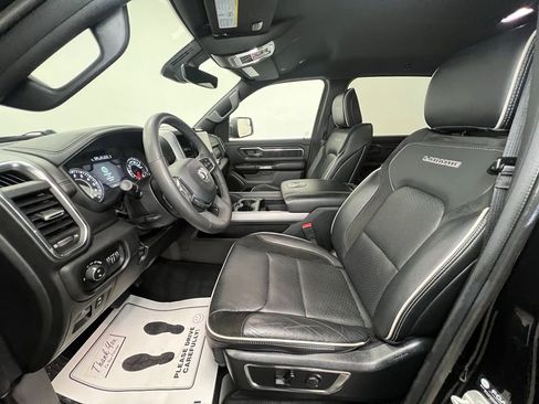 Used 2025 RAM 1500 Laramie image 4