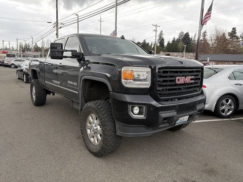 Used 2016 GMC Sierra 2500 SLT w/ All-Terrain HD Package image 5