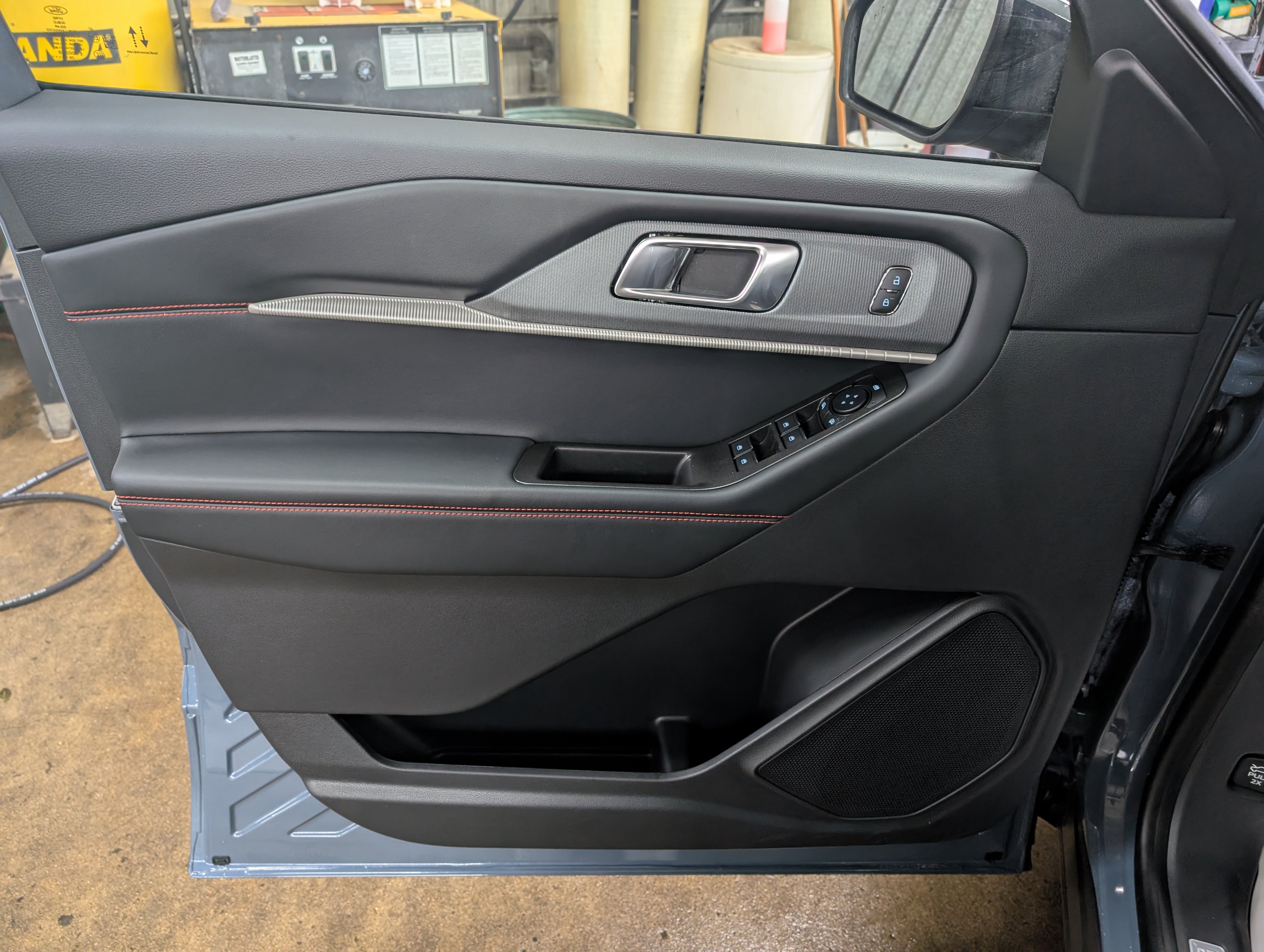 New 2027 Ford Explorer ST-Line AWD/4WD image 12