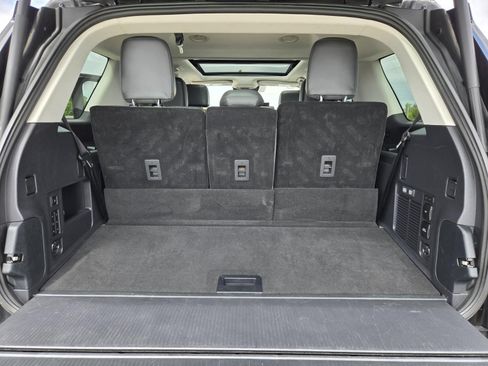 Used 2025 Ford Expedition Active AWD/4WD image 29